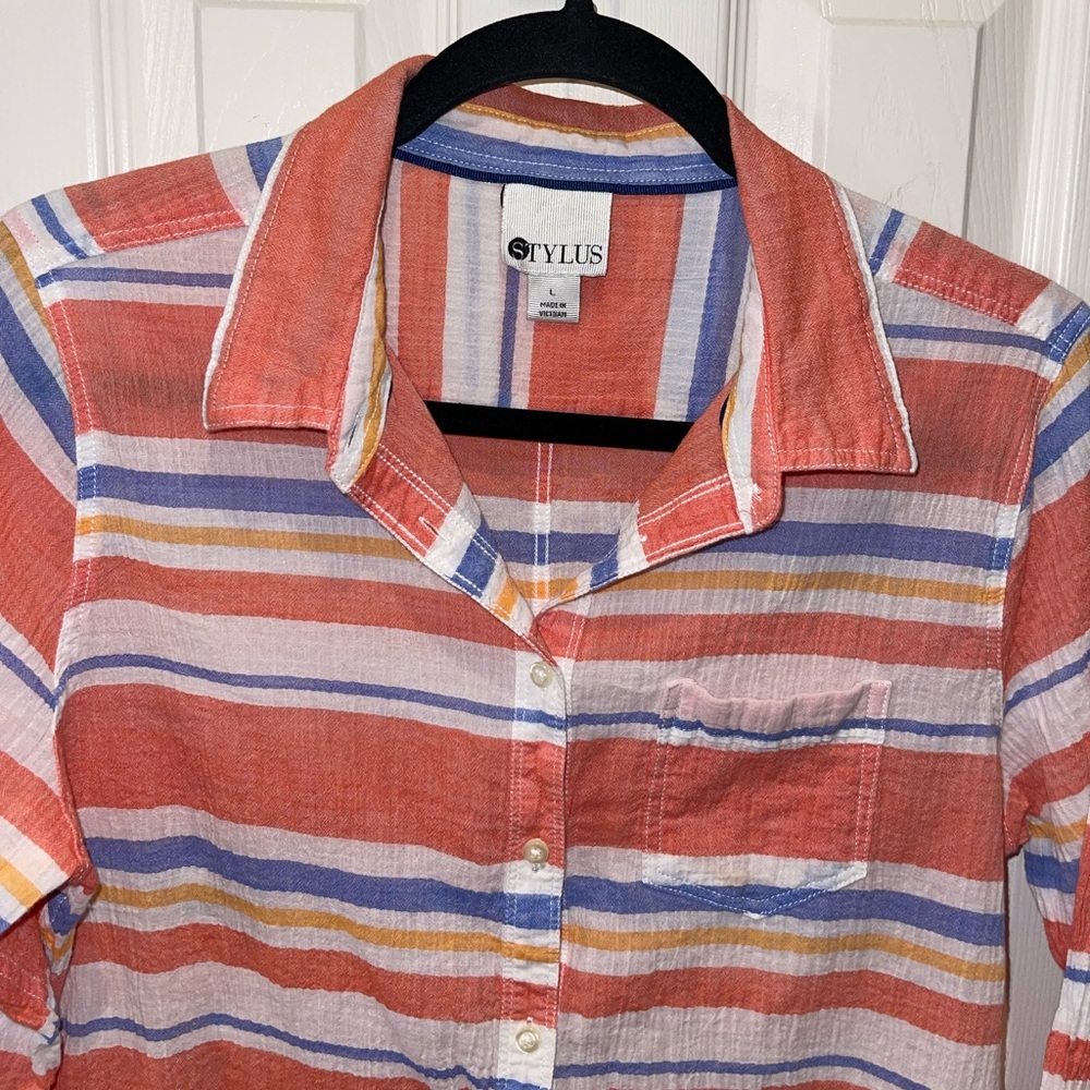 Women’s Long sleeve button down - Picture 2 of 4